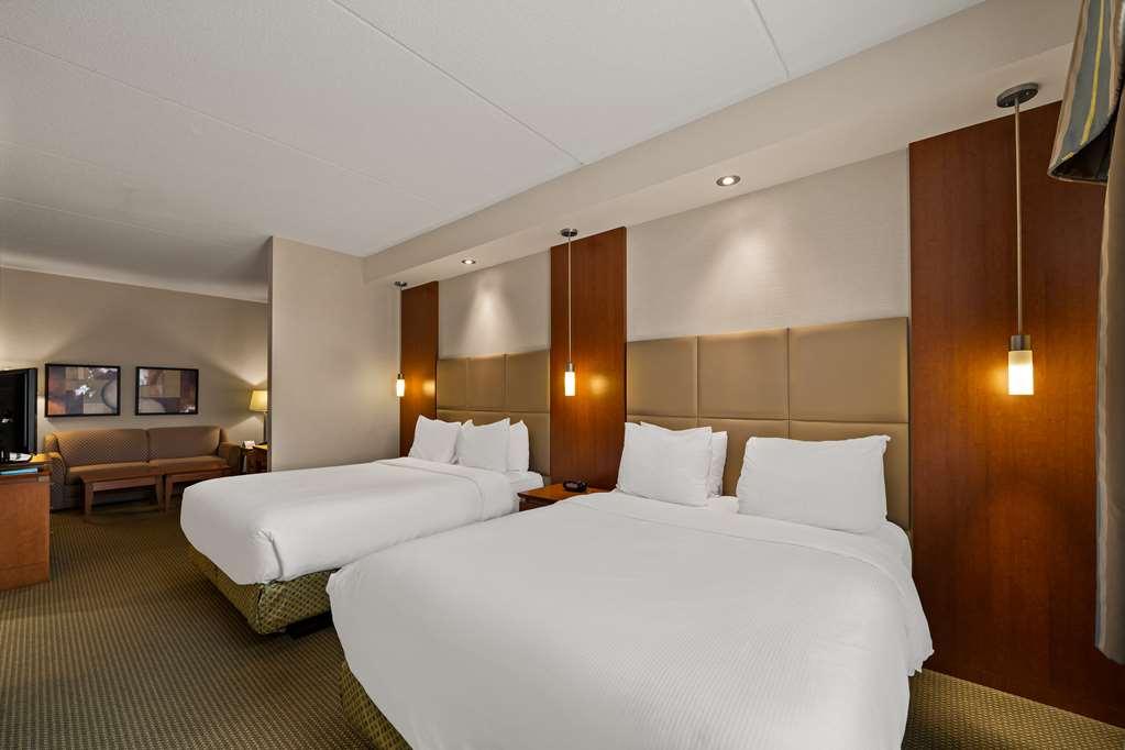 Hotel Western & Orangeville
