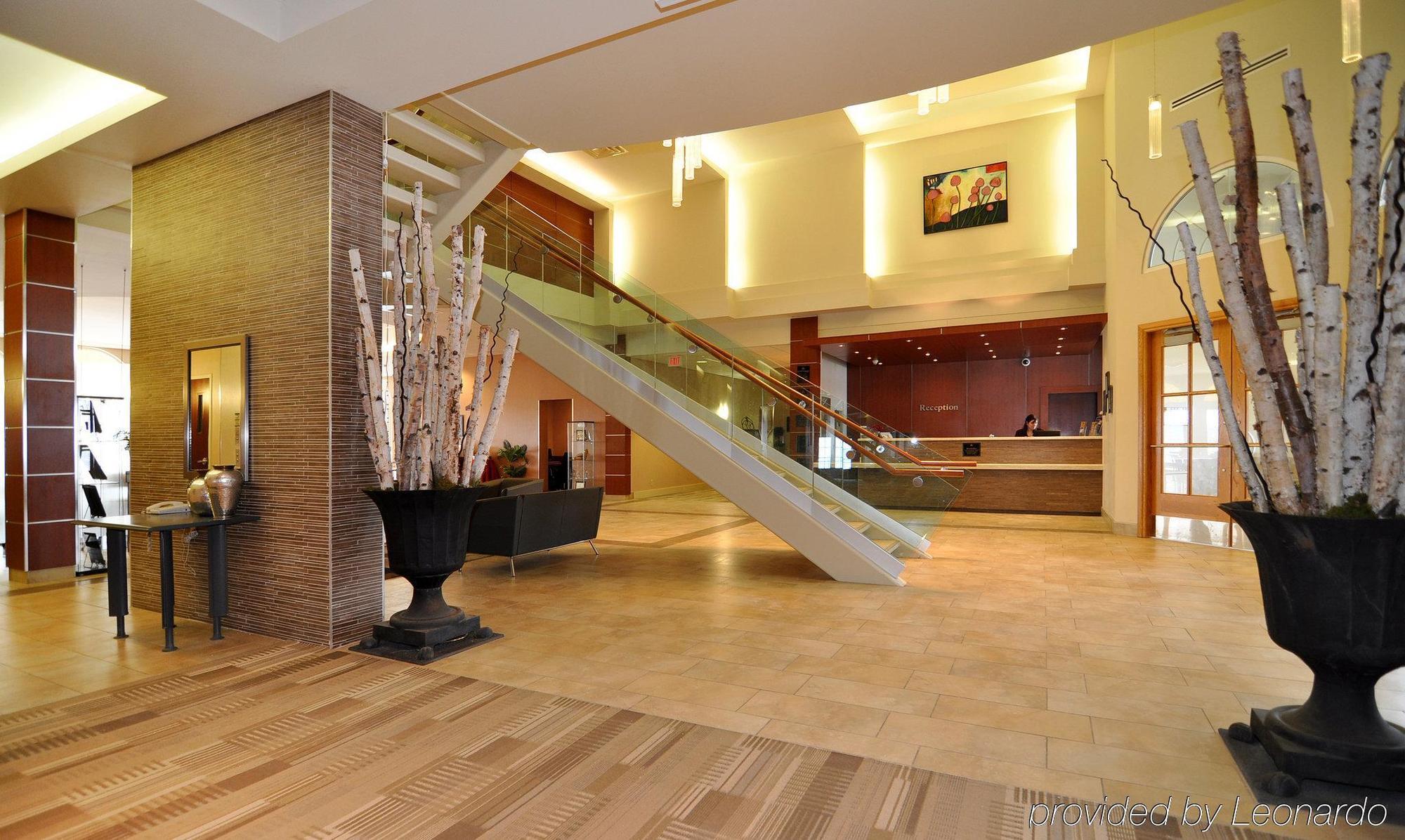 Western & 3* Orangeville